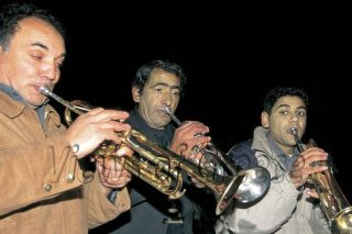 Θεοφάνεια στην Καστοριά: Τα «Ραγκουτσάρια», χορεύοντας με το Διόνυσο!