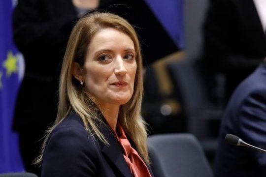 Και η Ρομπέρτα Μέτσολα είχε «ξεχάσει» να δηλώσει δώρα και ταξίδια