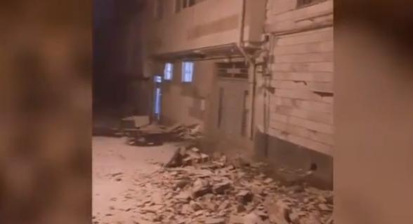 Ισχυρός σεισμός με νεκρούς και εκατοντάδες τραυματίες στο Ιράν