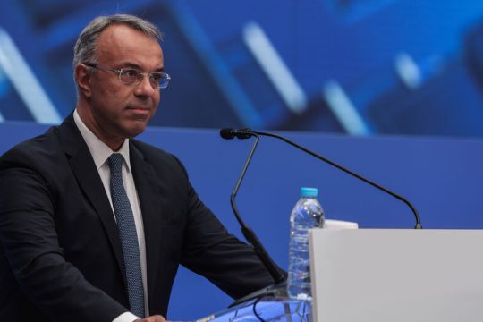 Βιάζονται για έξοδο στις αγορές