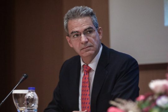 Συνεχίζονται τα πυρά από ΣΥΡΙΖΑ και ΚΙΝ.ΑΛΛ. για τις δηλώσεις Συρίγου