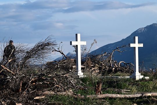 Γαλάζιες παρουσίες στην εξόδιο ακολουθία