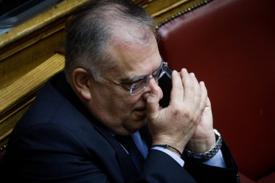 Θεοδωρικάκος «στην πρέσα» από νέες αποκαλύψεις