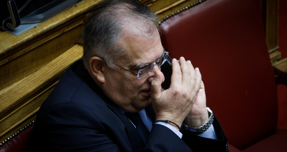Θεοδωρικάκος «στην πρέσα» από νέες αποκαλύψεις
