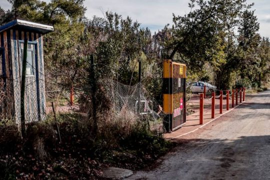 «Πυρετός» στην κυβέρνηση για την κηδεία του τέως