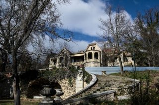 Μια κηδεία με οδικό χάρτη από το… 1981