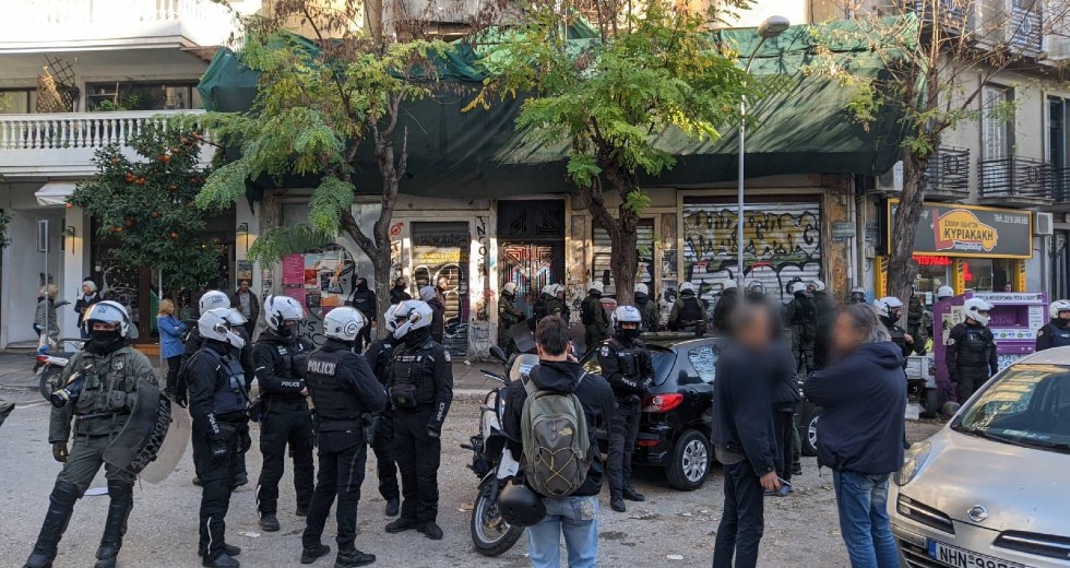 Αστυνομικό πογκρόμ εναντίον αλληλέγγυων στον Θ. Χατζηαγγέλου στη Θεσσαλονίκη