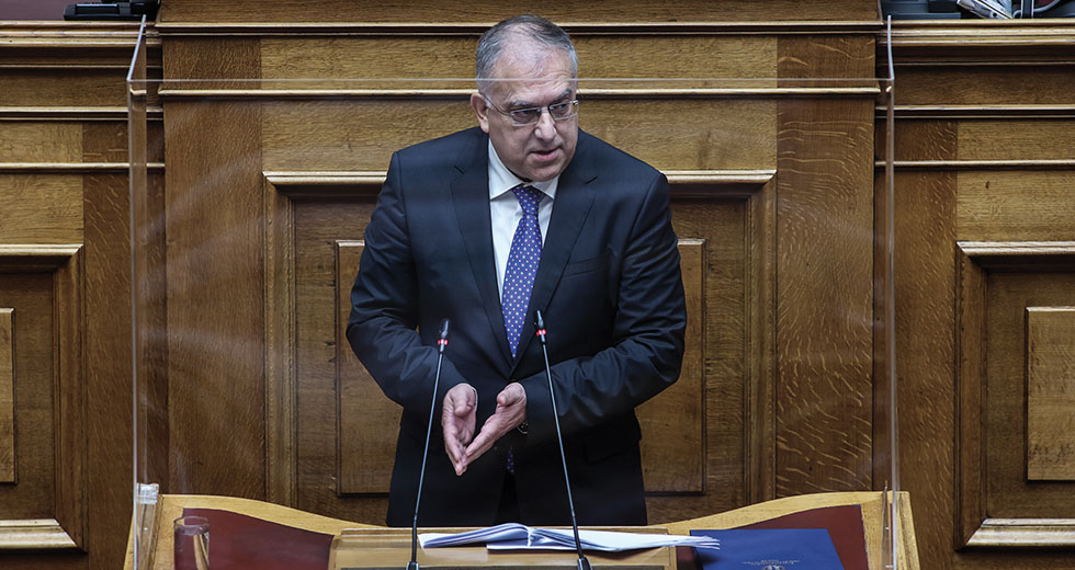 Αντιστρέφει την πραγματικότητα η κυβέρνηση για την Greek Mafia