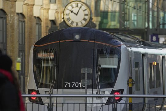 Ποδαρικό στο 2023 με νέες απεργίες