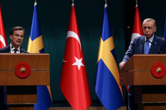 Στο τουρκικό κοινοβούλιο η υποψηφιότητα της Σουηδίας στο ΝΑΤΟ
