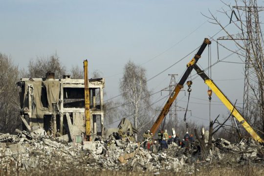 Μαζικά ρωσικά αντίποινα για το πλήγμα στο Ντονέτσκ