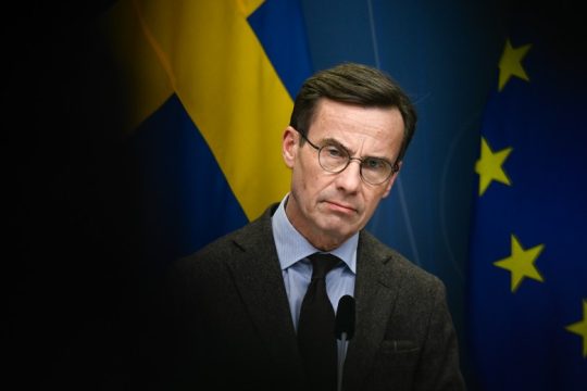 Βήματα πίσω από τη Σουηδία μετά το «μπλόκο» της Τουρκίας για το ΝΑΤΟ