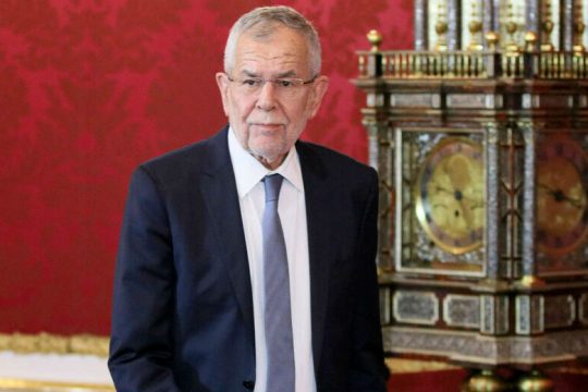 Ο Βαν ντερ Μπέλεν υψώνει τείχος στην Ακροδεξιά