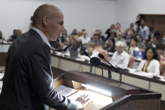 Κάλεσμα Βαρουφάκη για «μια σοσιαλιστική, δημοκρατική και απελευθερωτική Νέα Διεθνή Οικονομική Τάξη»