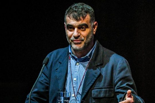 «Φαρμακερές» αναρτήσεις Βαξεβάνη μετά την ανακοίνωση του ΓΕΕΘΑ