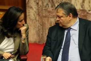 Οι υποκλοπές διχάζουν το μέτωπο του «Μένουμε Ευρώπη»