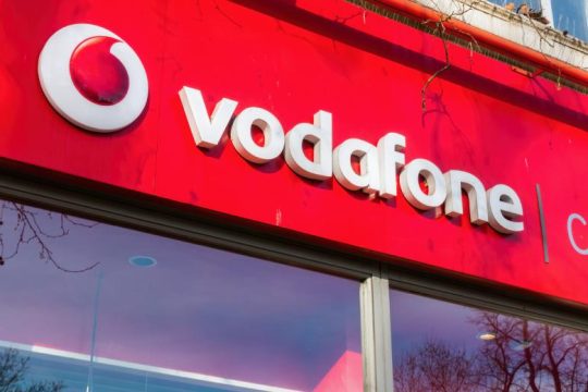 Μπαράζ απολύσεων από τη Vodafone στο Λονδίνο