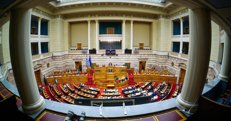 Σε τροχιά σύγκρουσης κυβέρνηση-αντιπολίτευση για τον αποκλεισμό ναζιστικών κομμάτων