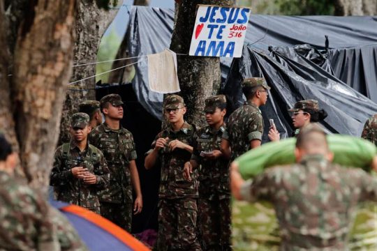 Ο Λούλα καρατόμησε τον αρχηγό του στρατού για την απόπειρα πραξικοπήματος