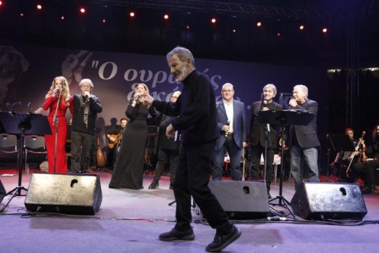 Το ΚΚΕ, ο Σταύρος Ξαρχάκος και ο Δημήτρης Κουτσούμπας