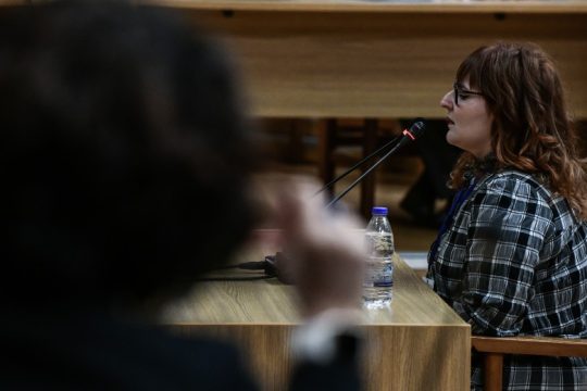 Δίκη Χρυσής Αυγής: Καταθέτει η αυτόπτης μάρτυρας της δολοφονίας Φύσσα