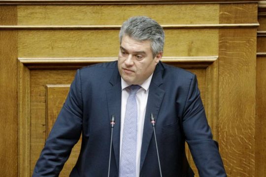 Ο Χρυσομάλλης της Ν.Δ. θα πάει στην κηδεία του τέως βασιλιά