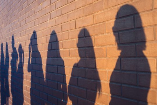 Θυσιάζουν απασχόληση και ανάπτυξη