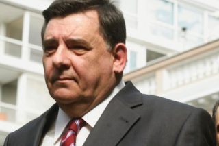 Επίμονο φλερτ με Ν.Δ. από Γ. Καρατζαφέρη