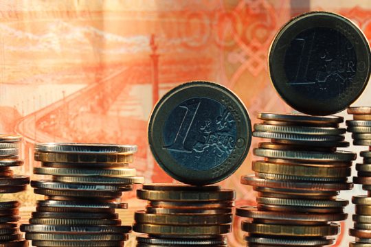 «Καίει» τα νοικοκυριά η αυξημένη δόση δανείου