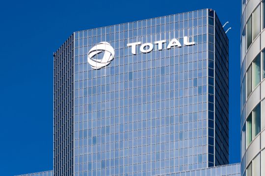 Προκλητικά υπερκέρδη για την Total