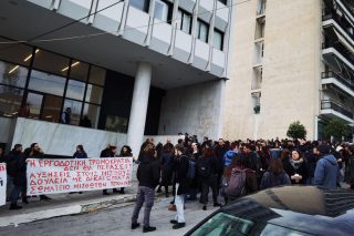 Ελαστικές εργασίες, εκδικητικές απολύσεις