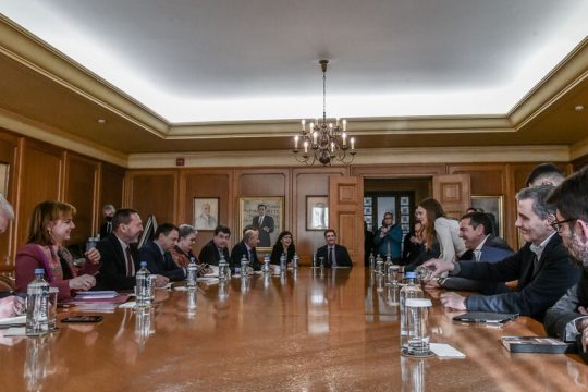Βιώσιμες ρυθμίσεις ζήτησε ο ΣΥΡΙΖΑ