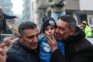Σιγά σιγά, γιαβάς γιαβάς…
