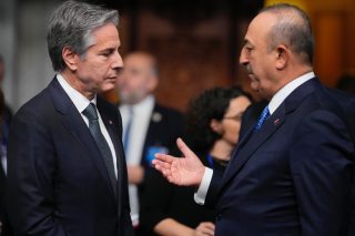Μπρα ντε φερ… εξομάλυνσης!