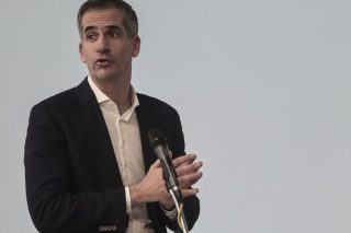 Κόκκινη κάρτα από Αθήνα στην «υπουργούπολη»;