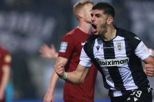 Τόπο στα νιάτα!