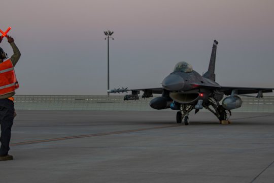 «Ουδέν νεώτερον» για τα αεροσκάφη, «ζόρια» για τα τεθωρακισμένα