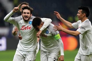 Ασταμάτητη η Νάπολι, 2-0 στη Φρανκφούρτη