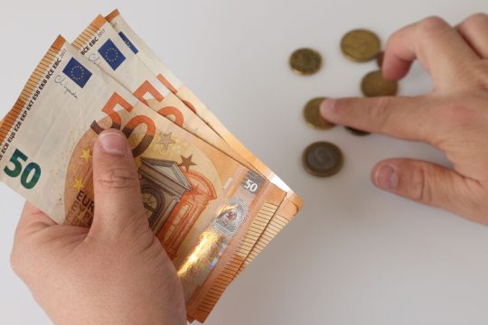 Εκρηξη δυσφορίας  και απαισιοδοξίας  για την ακρίβεια