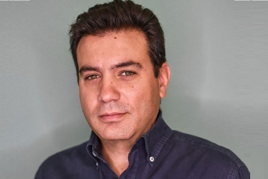 Να μη χαριστεί το Κέντρο στον Μητσοτάκη και η Αριστερά στον Τσίπρα