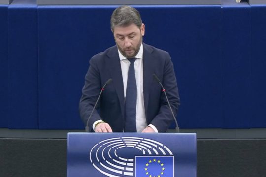 Ανδρουλάκης: Ο ελληνικός λαός αξίζει περισσότερα από έναν συνεχιζόμενο κατήφορο