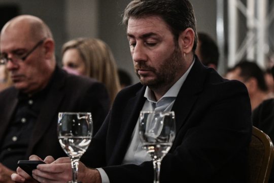 Predator: Μέσω Θεσσαλονίκης το παγιδευμένο μήνυμα στον Ανδρουλάκη;