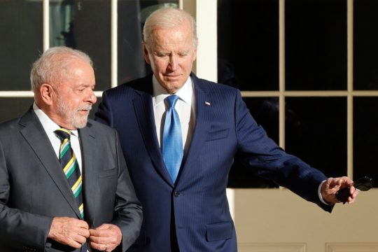Λύση με εξώθηση στα άκρα δεν υπήρξε ποτέ