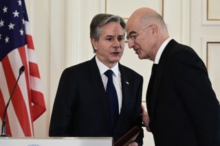 Η μετασεισμική διπλωματία