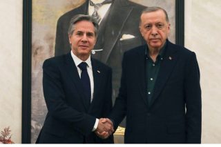 Συνάντηση… στο πόδι για Μπλίνκεν-Ερντογάν και παζάρι για τα F-16