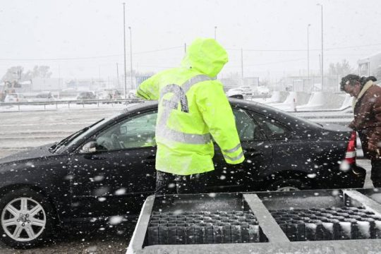 Απαγόρευση κυκλοφορίας βαρέων οχημάτων σε Αθηνών-Λαμίας, Αττική Οδό, Δυτ. Περιφερειακή Υμηττού και Περιφερειακή Αιγάλεω
