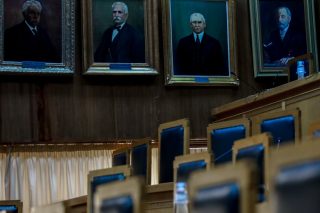 «Πιστόλια» στη Δικαιοσύνη