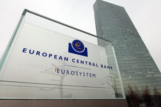 Σχέδιο για έξοδο με 10ετές ομόλογο τον Μάρτιο