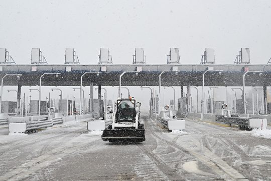 Εκλεισαν την εθνική οδό από πριν για να μην κλείσει μετά