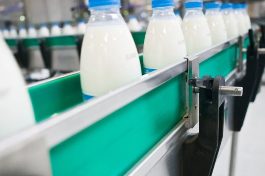 Ενστάσεις παραγωγών για το μποϊκοτάζ στα γαλακτοκομικά